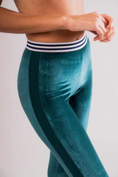 Green Velvet Sports Leggings